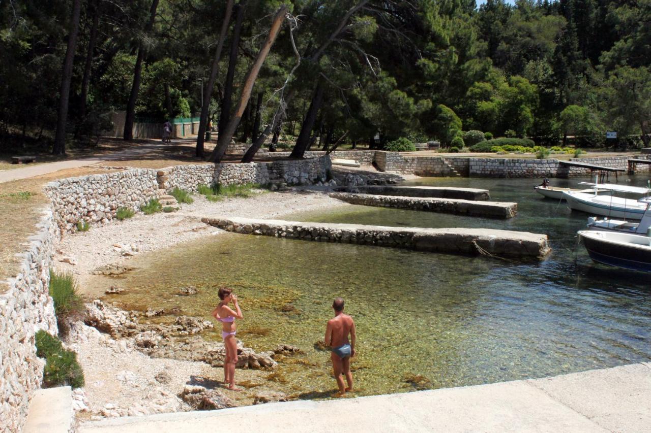 Apartments With A Parking Space Mali Losinj Luaran gambar