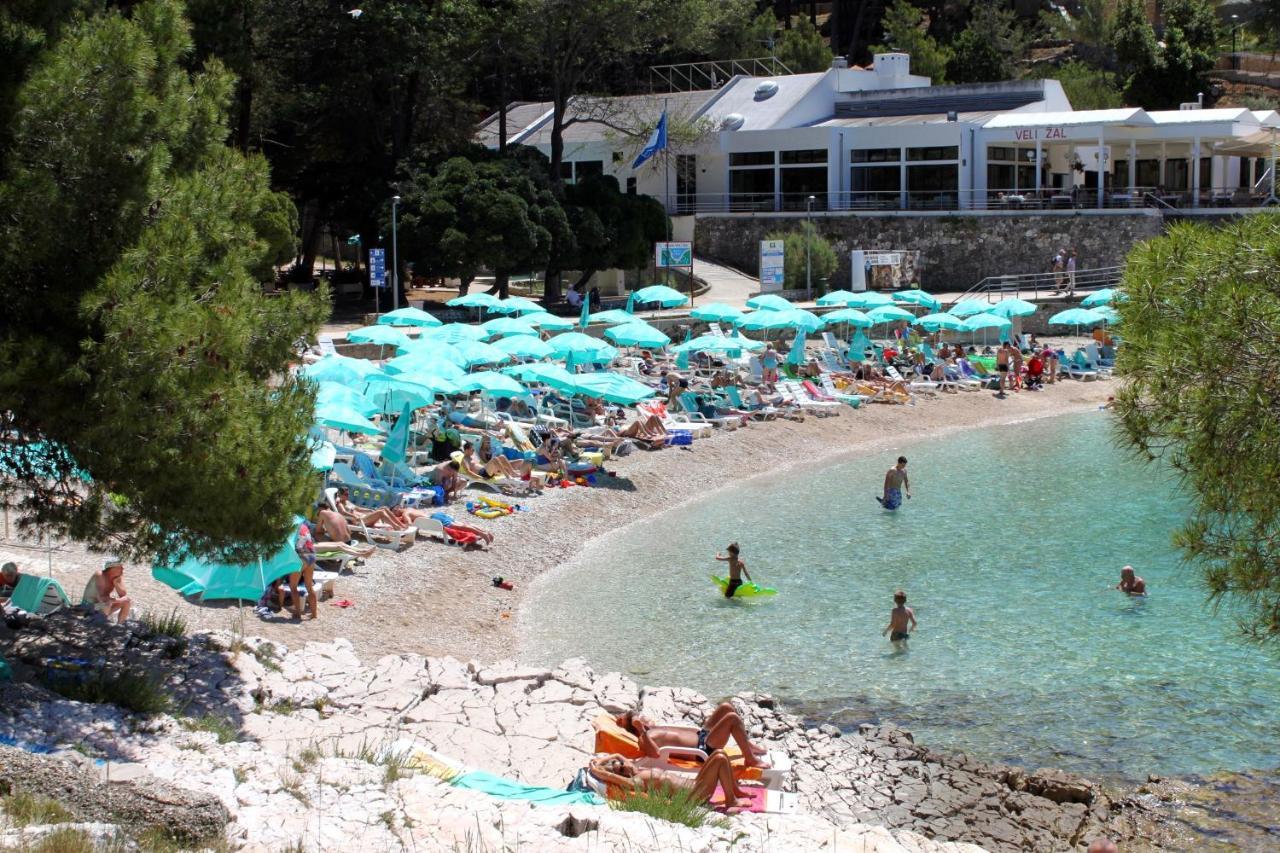 Apartments With A Parking Space Mali Losinj Luaran gambar